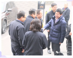 市政協(xié)副主席、住建局黨組書記、局長(zhǎng)侯津琪到益和熱力公司走訪慰問(wèn)一線職工